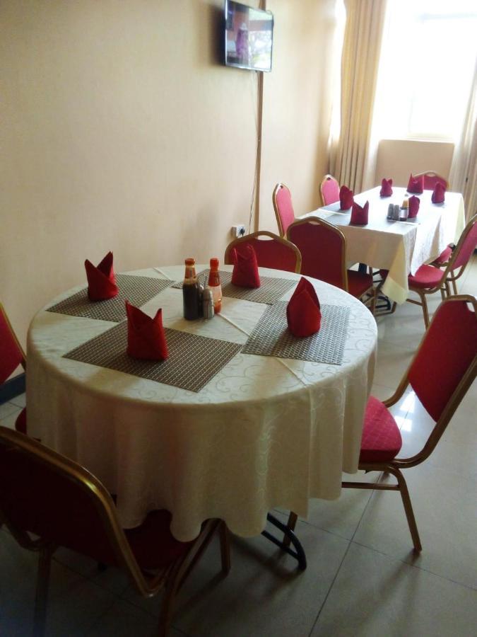 Westcliff Hotel Lira Bagian luar foto