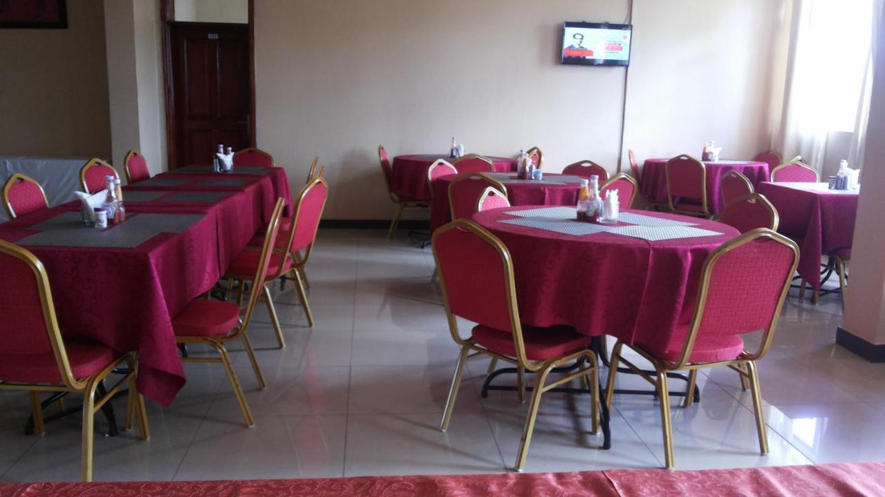 Westcliff Hotel Lira Bagian luar foto