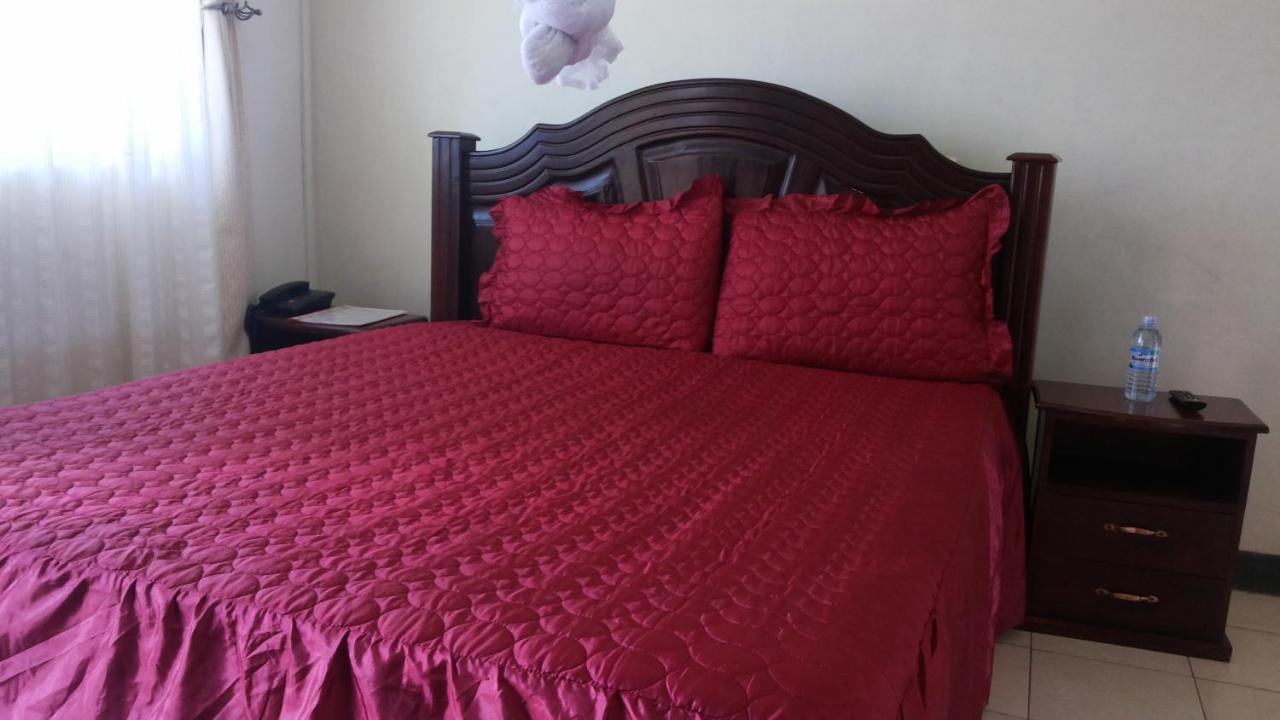 Westcliff Hotel Lira Bagian luar foto