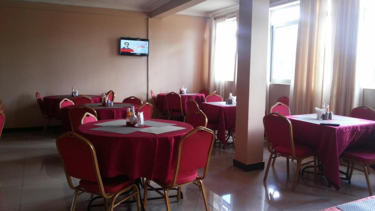 Westcliff Hotel Lira Bagian luar foto