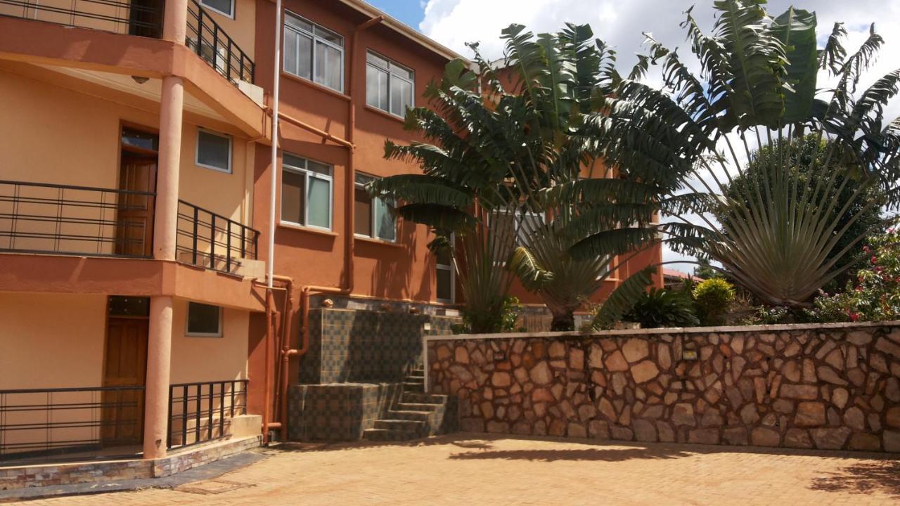 Westcliff Hotel Lira Bagian luar foto