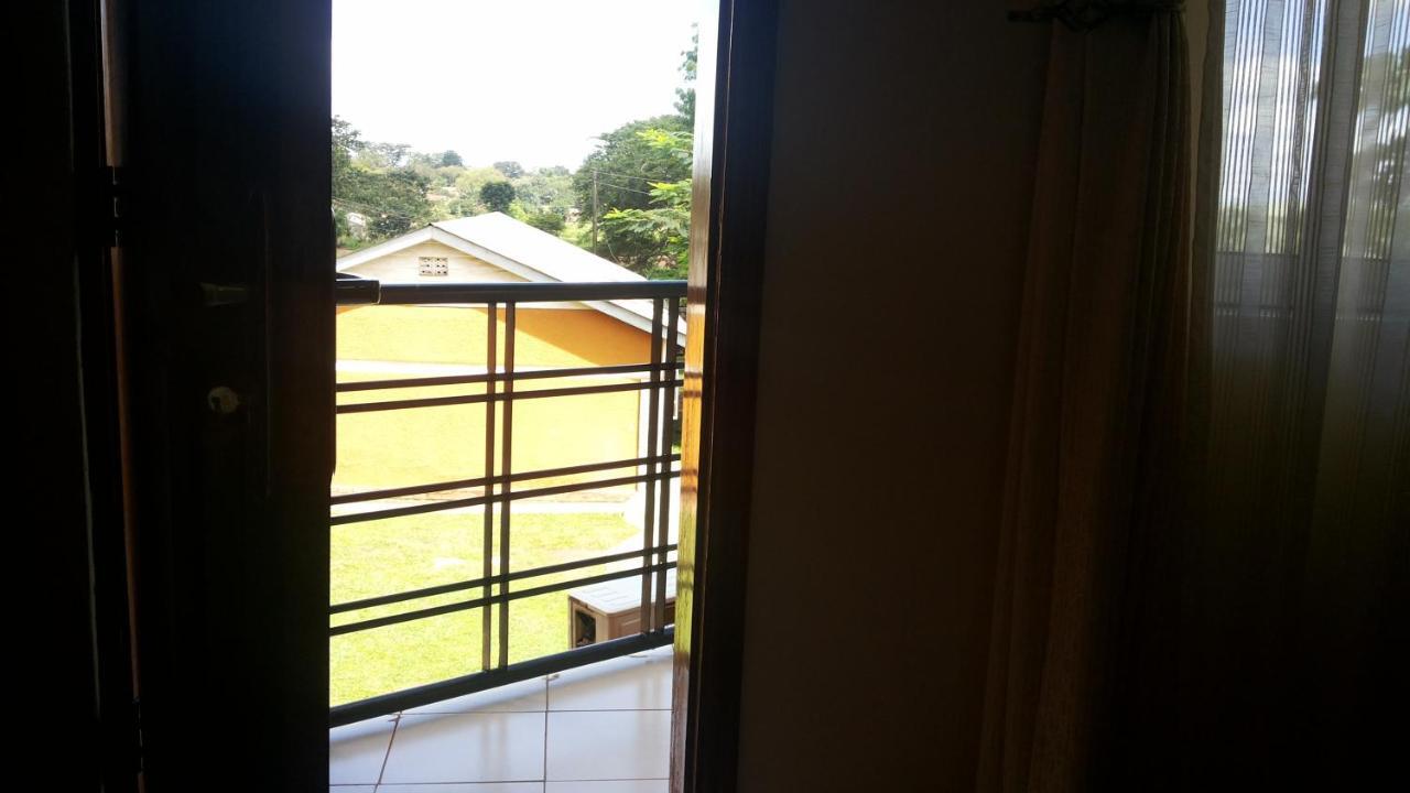 Westcliff Hotel Lira Bagian luar foto